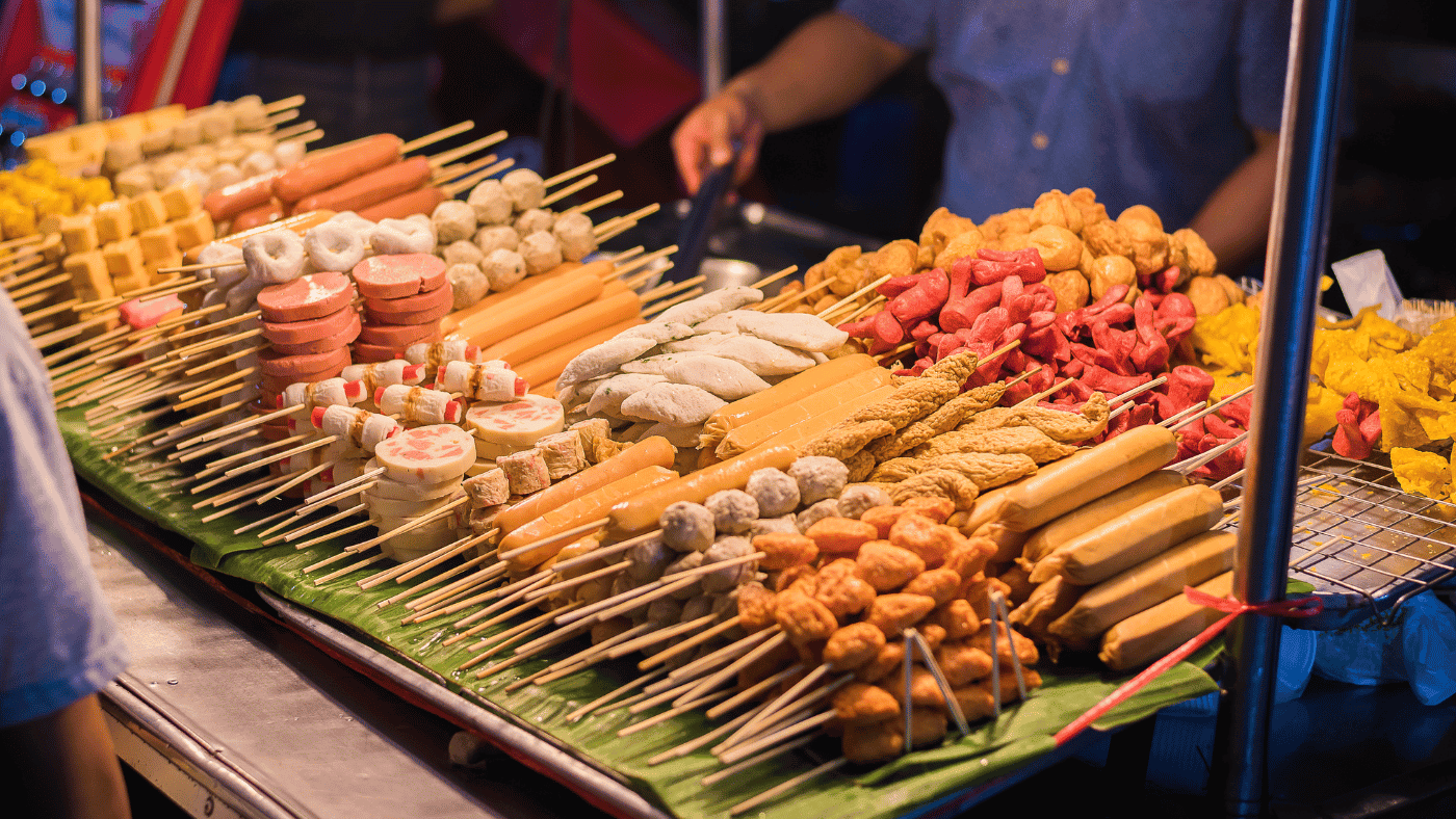 Navigating the Thai Street Food Scene