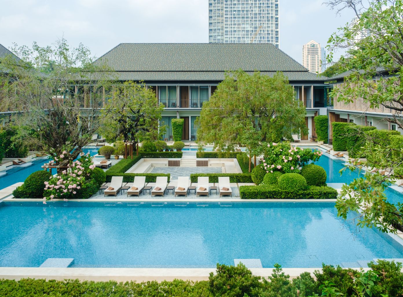 A luxurious 5-star hotel in thailand